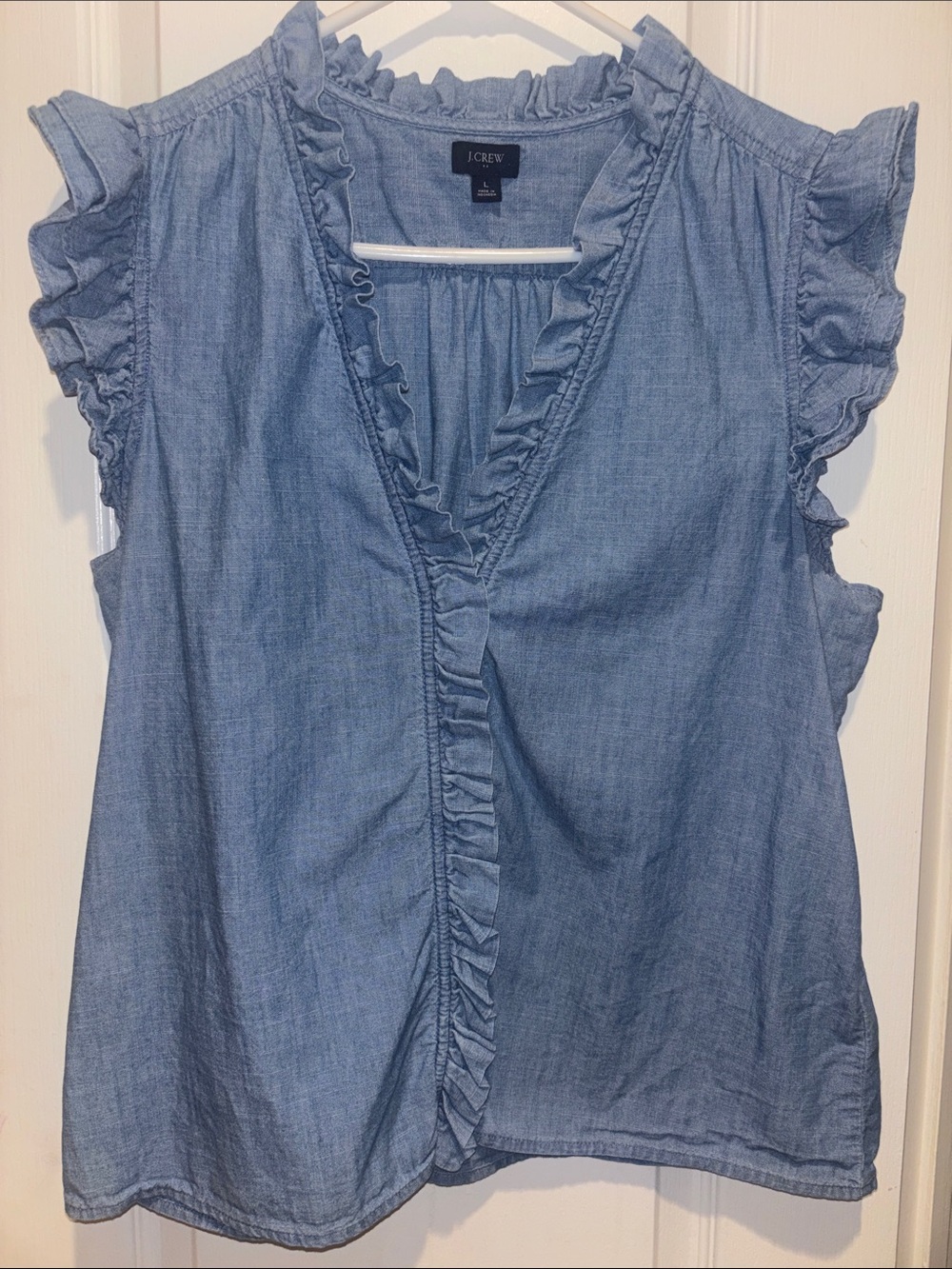 J CREW SLEEVELESS CHAMBRAY RUFFLE TOP WITH V NECK AND RUFFLED TRIM ALONG SLEEVES